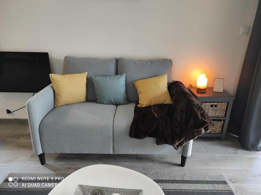 Studio Calme A Proximite Des 7 Meuses Profondeville Esterno foto